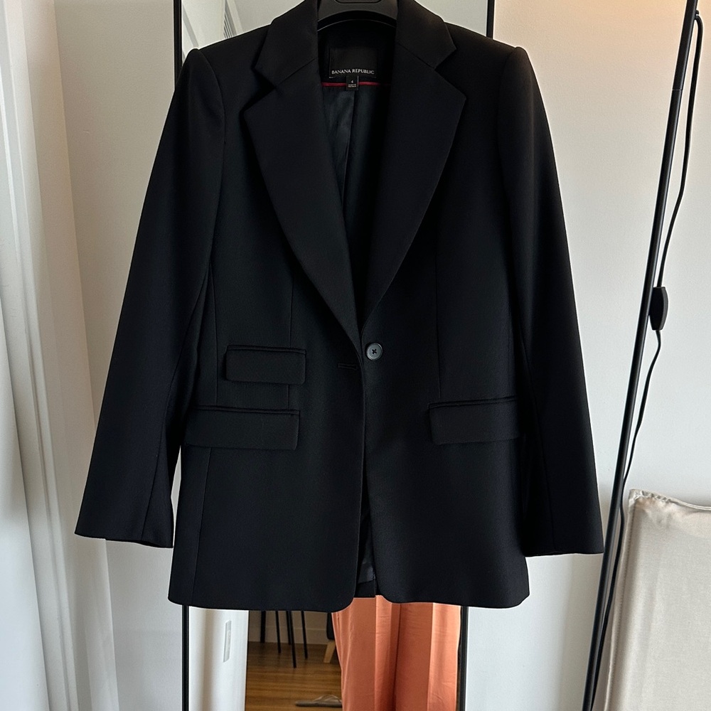 Banana Republic Classic Black Blazer